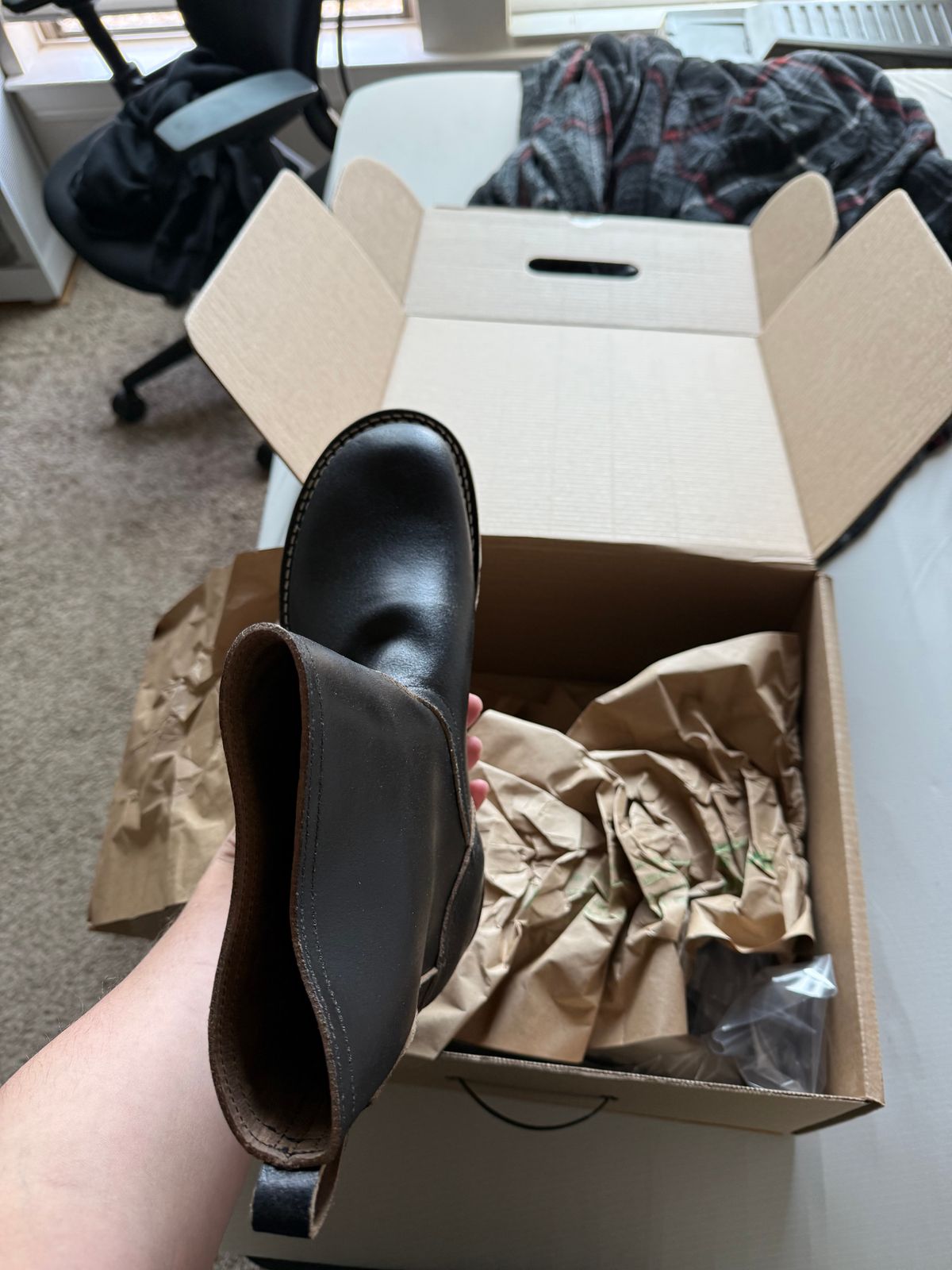 Photo by ShutUpBubi on February 25, 2026 of the Nicks Wellington 365 in Horween Black Waxed Flesh.