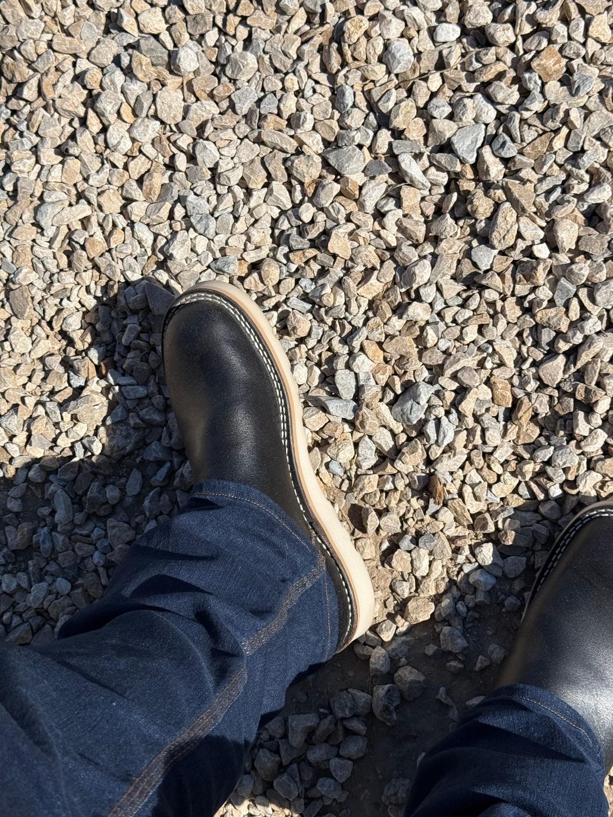 Photo by ShutUpBubi on February 27, 2026 of the Nicks Wellington 365 in Horween Black Waxed Flesh.