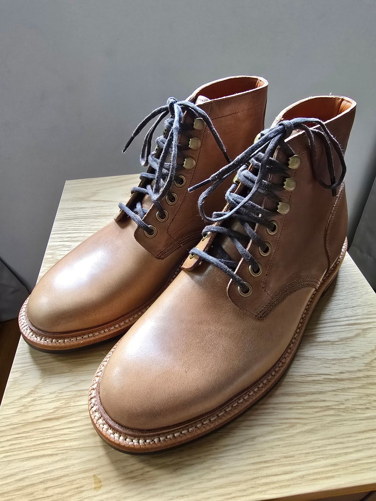 Photo by DoAcuna89 on July 1, 2026 of the Grant Stone Diesel Boot in Horween Natural Chromexcel.