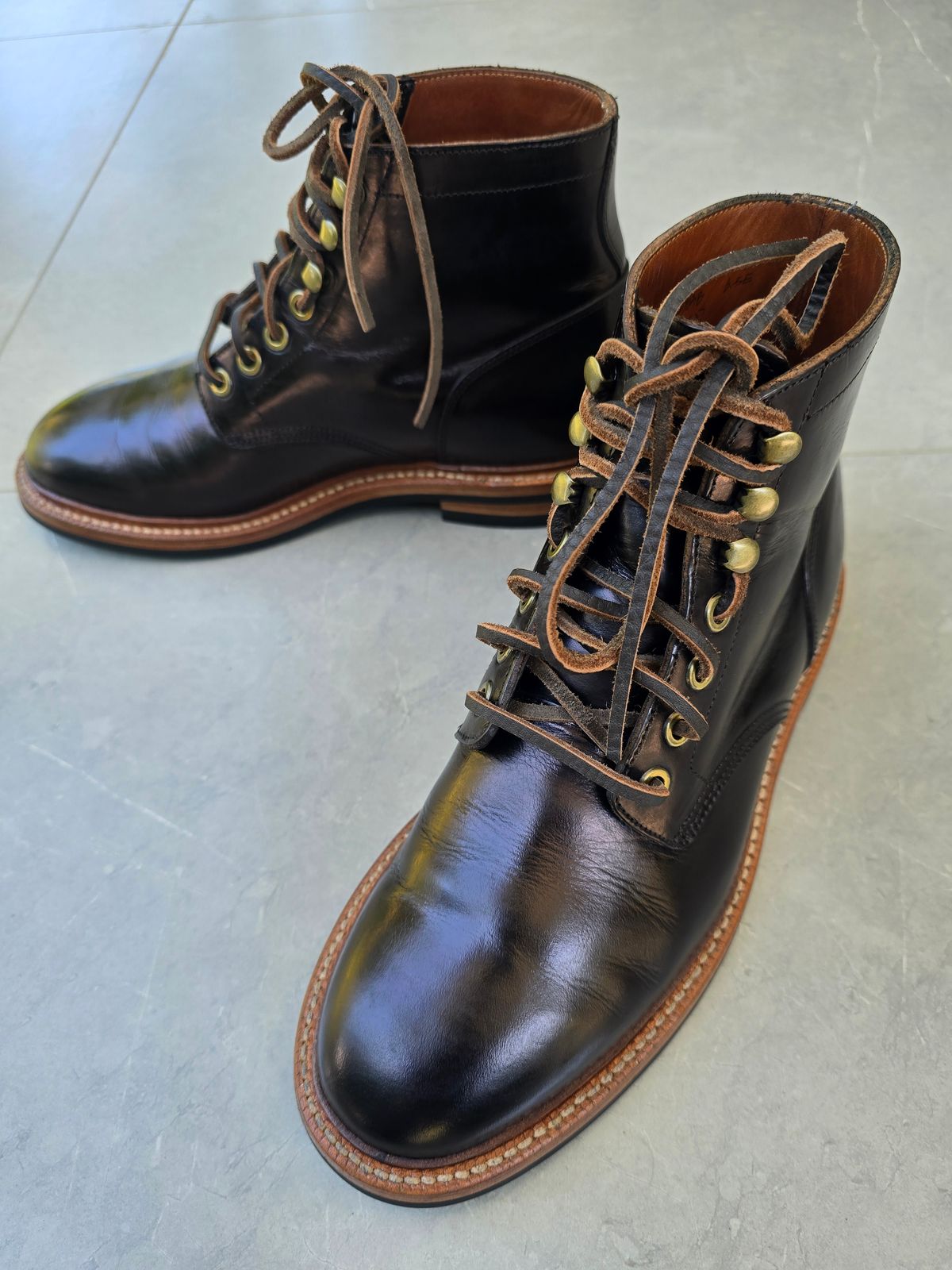 Photo by DoAcuna89 on June 17, 2026 of the Grant Stone Diesel Boot in Horween Black Chromexcel.