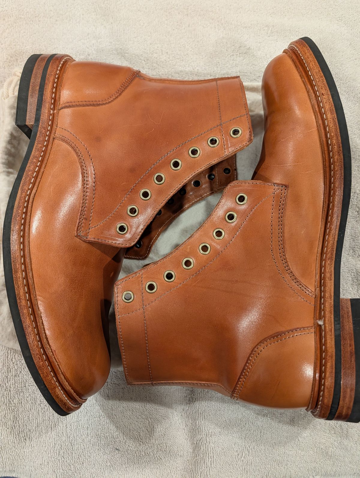 Photo by Johnnyknocks on February 14, 2026 of the Oak Street Bootmakers Trench Boot in Maryam Natural Horsebutt.