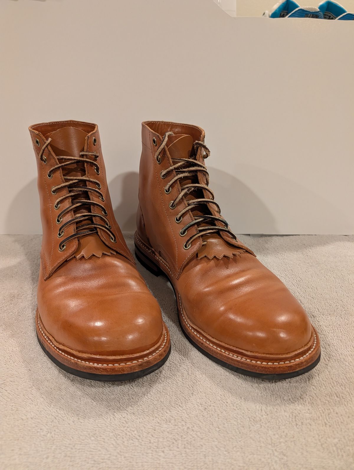 Photo by Johnnyknocks on May 9, 2026 of the Oak Street Bootmakers Trench Boot in Maryam Natural Horsebutt.