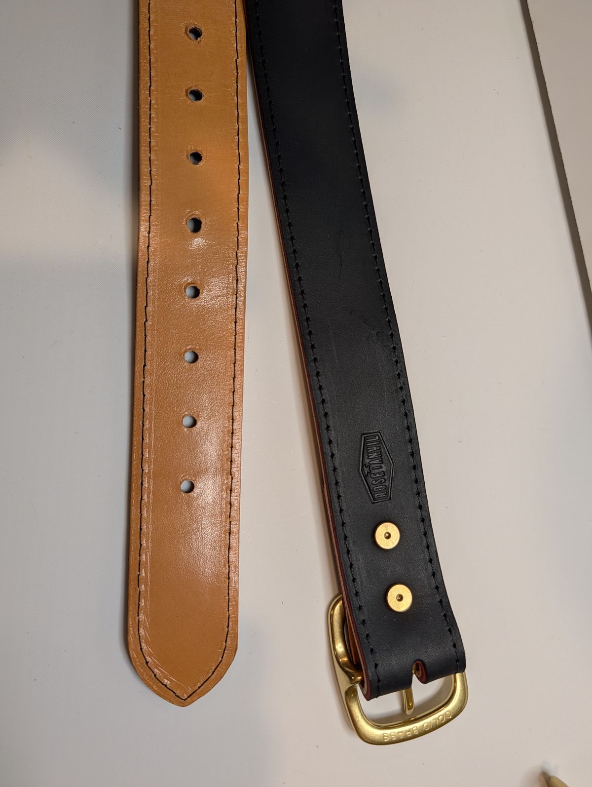 Photo by Johnnyknocks on May 13, 2026 of the Roseanvil Micro Adjust Belt Bloodcore 1.5 in Bloodcore.