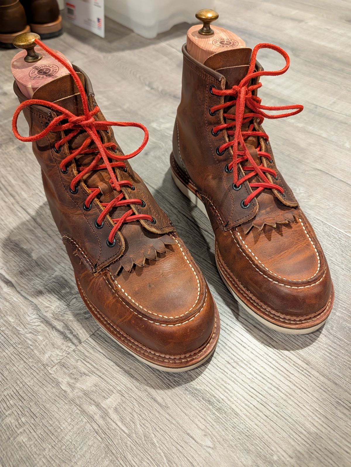 Photo by Johnnyknocks on March 6, 2026 of the Red Wing 6-Inch Classic Moc in S.B. Foot Copper Rough and Tough.