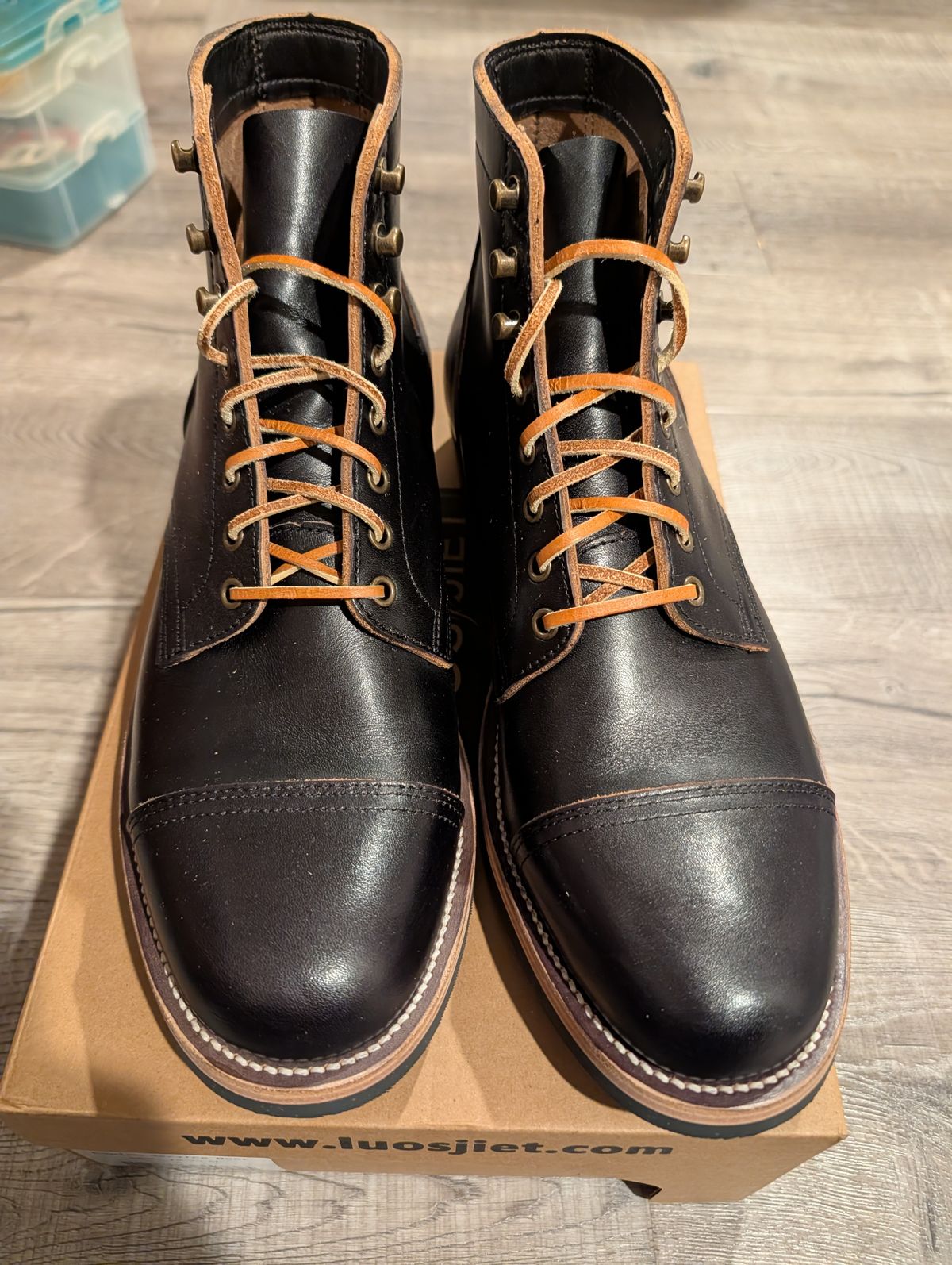 Photo by Johnnyknocks on April 10, 2026 of the Luosjiet Captoe Service Boot in Black Tea Core Full Grain Cow Hide.