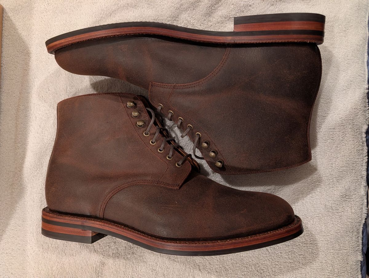 Photo by Johnnyknocks on February 12, 2026 of the Grant Stone Edward Boot in C.F. Stead Tobacco Waxy Commander Suede.