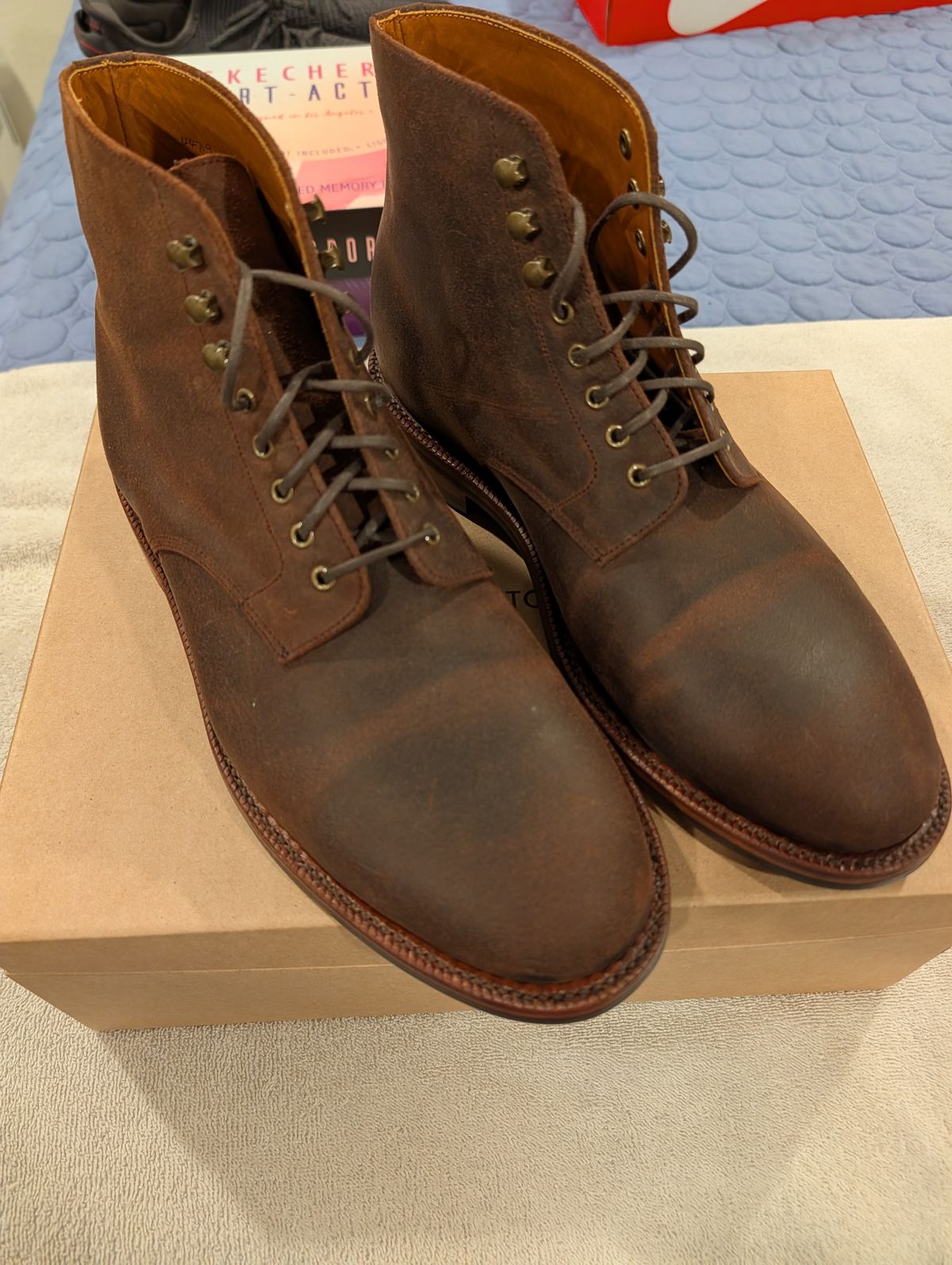 Photo by Johnnyknocks on February 12, 2026 of the Grant Stone Edward Boot in C.F. Stead Tobacco Waxy Commander Suede.