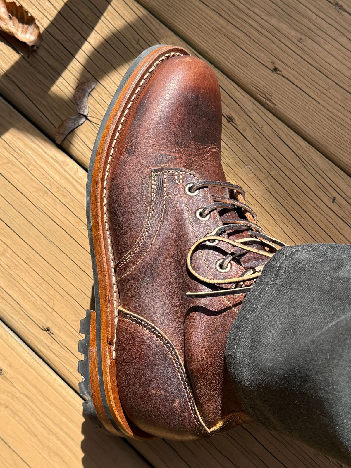 Photo by sweatpantszach on September 21, 2025 of the Truman Plain Toe Boot in Tobacco Snakebite.