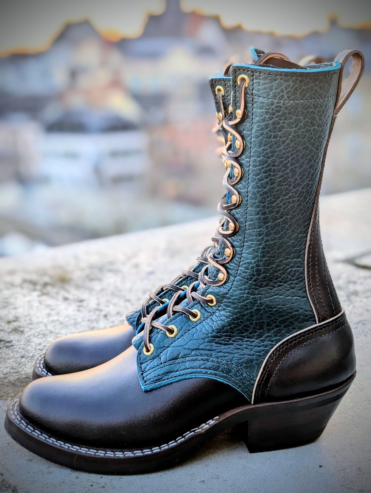 Photo by Gauffrier on March 18, 2026 of the Nicks Packer in Horween Brown Waxed Flesh & Law Tanning Turquoise Smooth Shruken Bison.