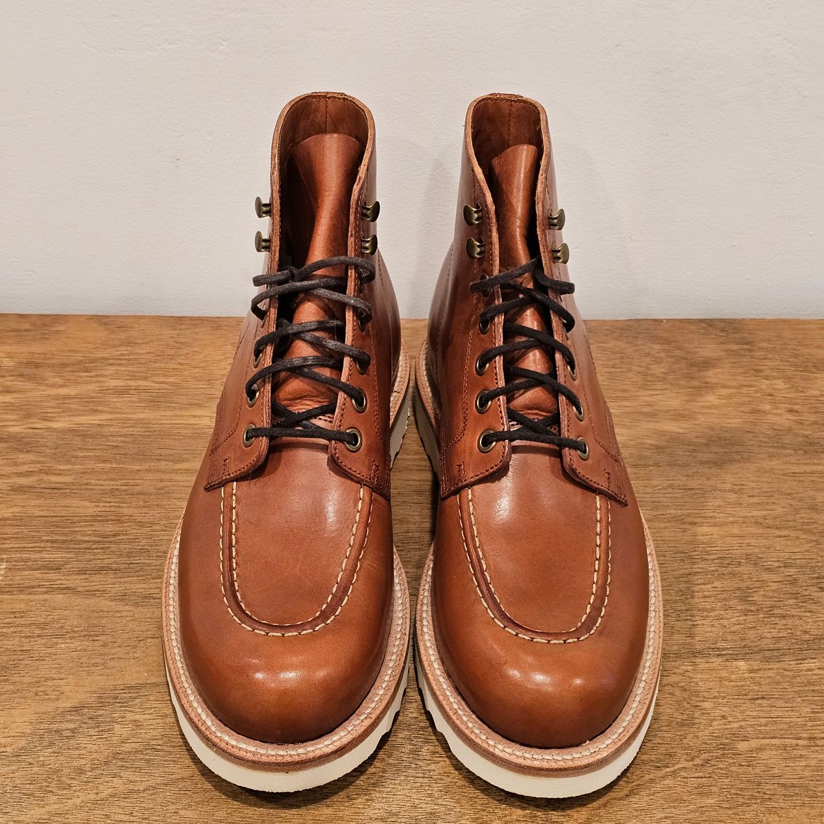 Photo by Cayman on October 5, 2025 of the Grant Stone Brass Boot in Badalassi Carlo Saddle Tan Minerva.