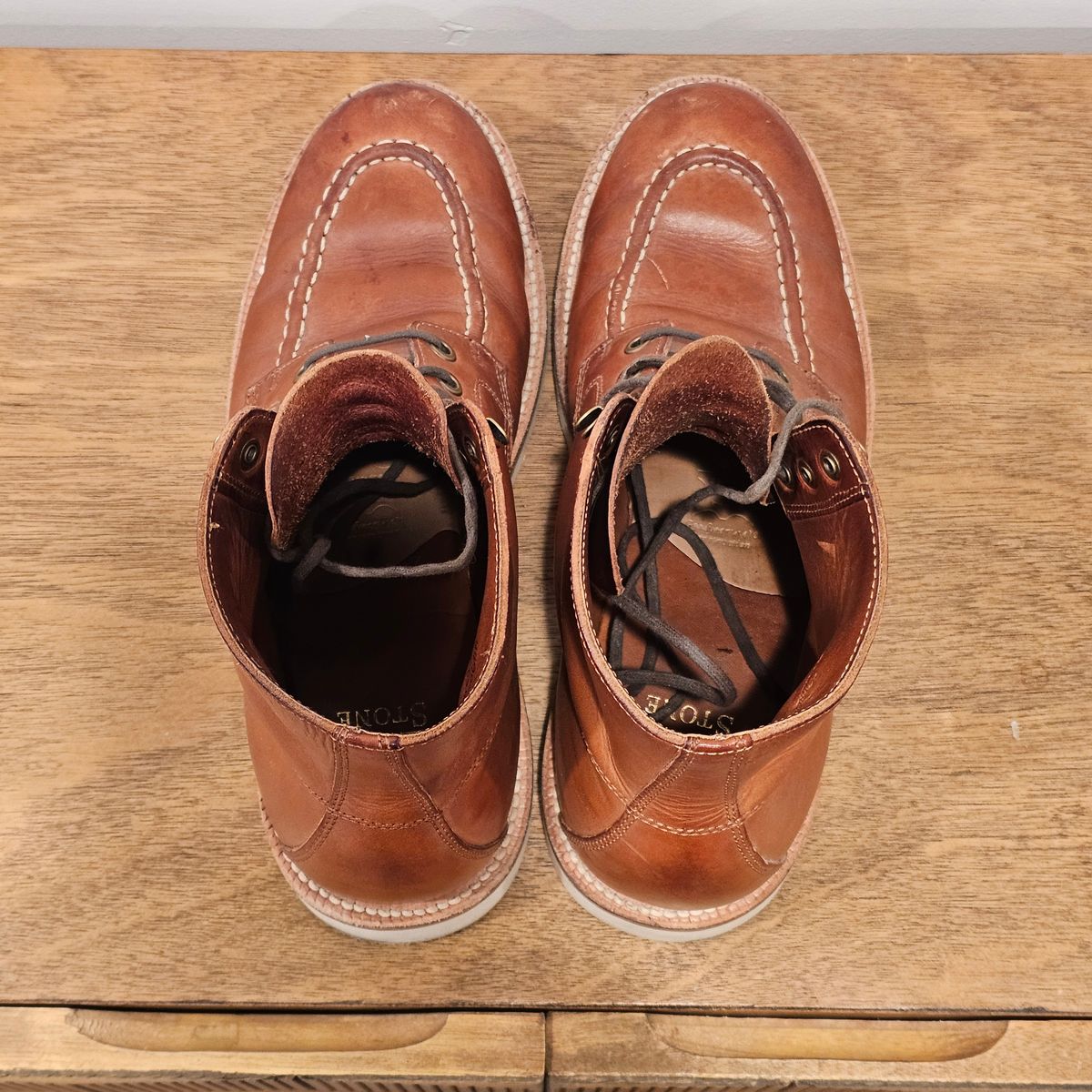 Photo by Cayman on November 5, 2025 of the Grant Stone Brass Boot in Badalassi Carlo Saddle Tan Minerva.