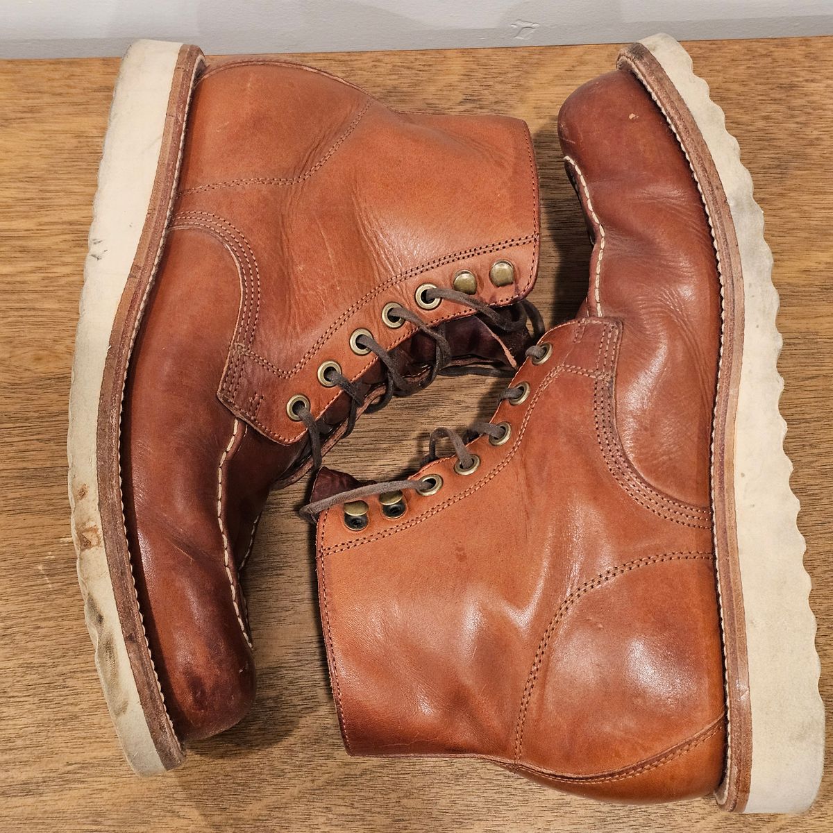 Photo by Cayman on December 5, 2025 of the Grant Stone Brass Boot in Badalassi Carlo Saddle Tan Minerva.