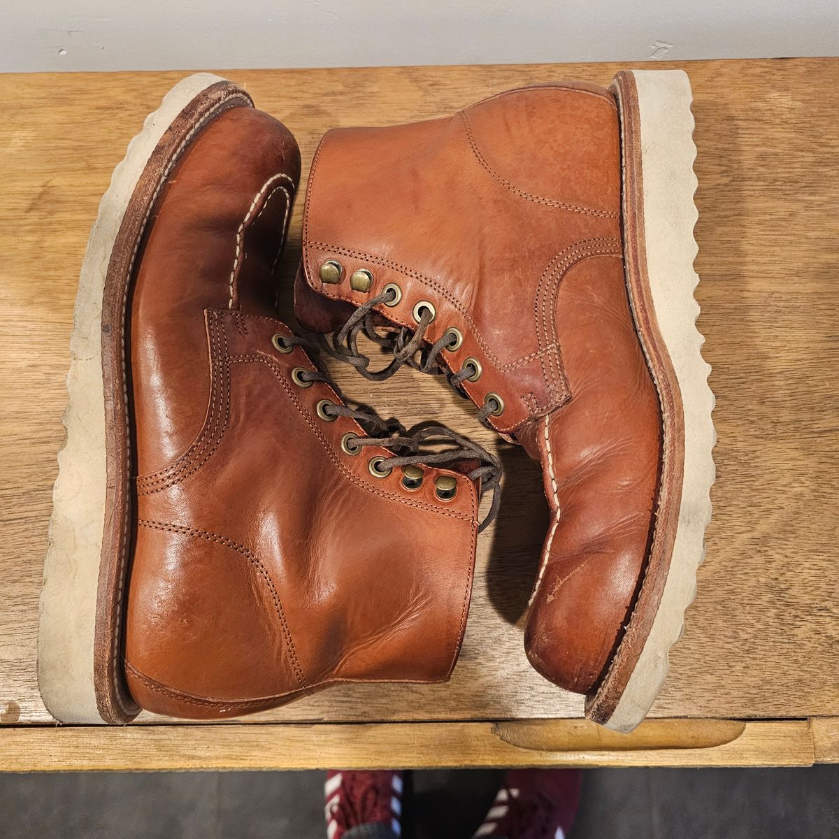 Photo by Cayman on December 23, 2025 of the Grant Stone Brass Boot in Badalassi Carlo Saddle Tan Minerva.