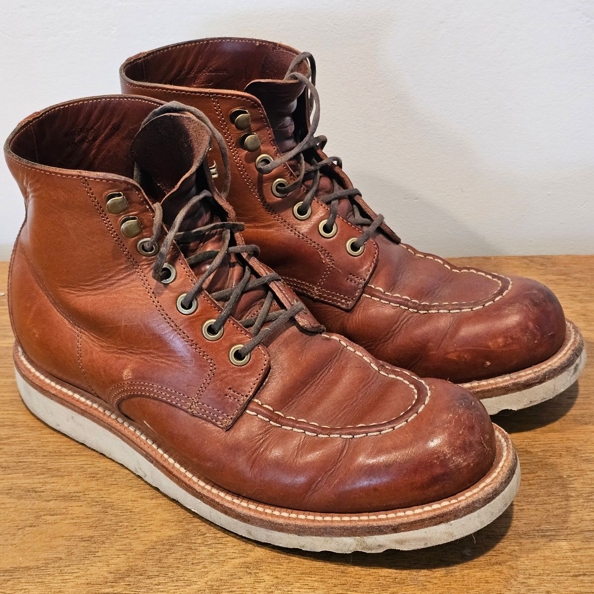 Photo by Cayman on February 5, 2026 of the Grant Stone Brass Boot in Badalassi Carlo Saddle Tan Minerva.