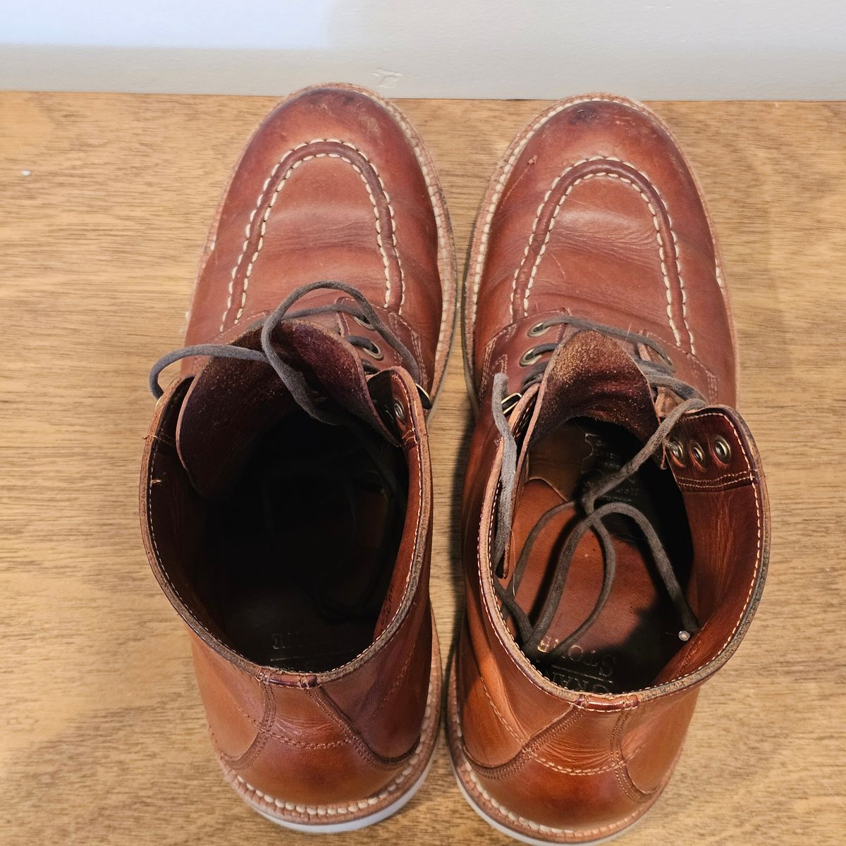 Photo by Cayman on February 5, 2026 of the Grant Stone Brass Boot in Badalassi Carlo Saddle Tan Minerva.