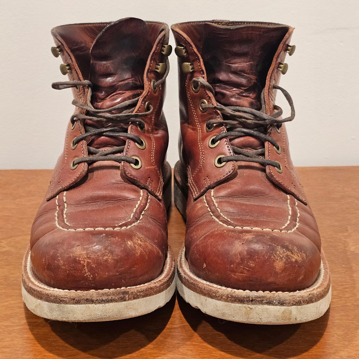 Photo by Cayman on March 5, 2026 of the Grant Stone Brass Boot in Badalassi Carlo Saddle Tan Minerva.