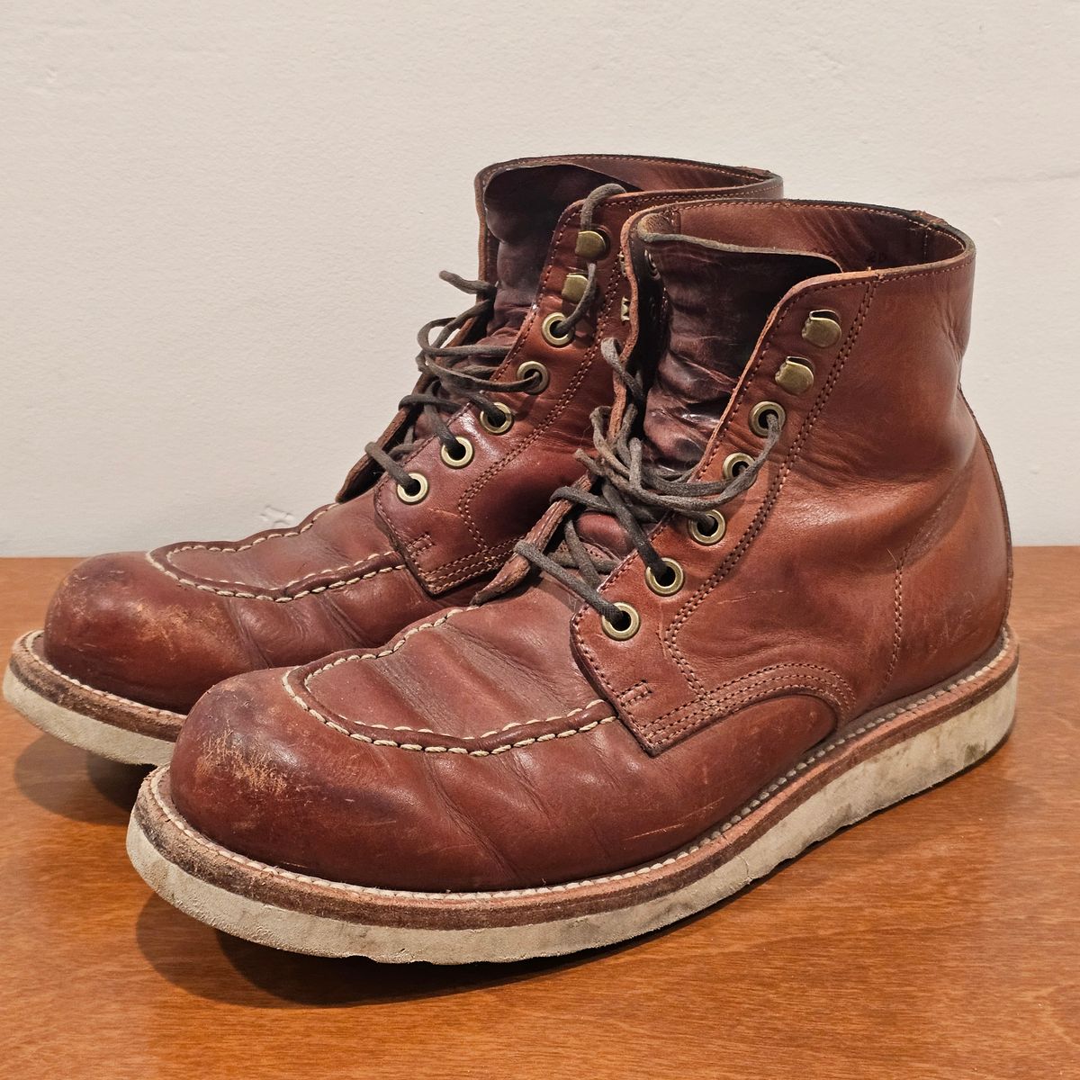 Photo by Cayman on March 5, 2026 of the Grant Stone Brass Boot in Badalassi Carlo Saddle Tan Minerva.