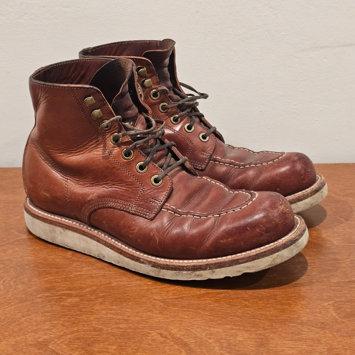 Photo by Cayman on March 5, 2026 of the Grant Stone Brass Boot in Badalassi Carlo Saddle Tan Minerva.