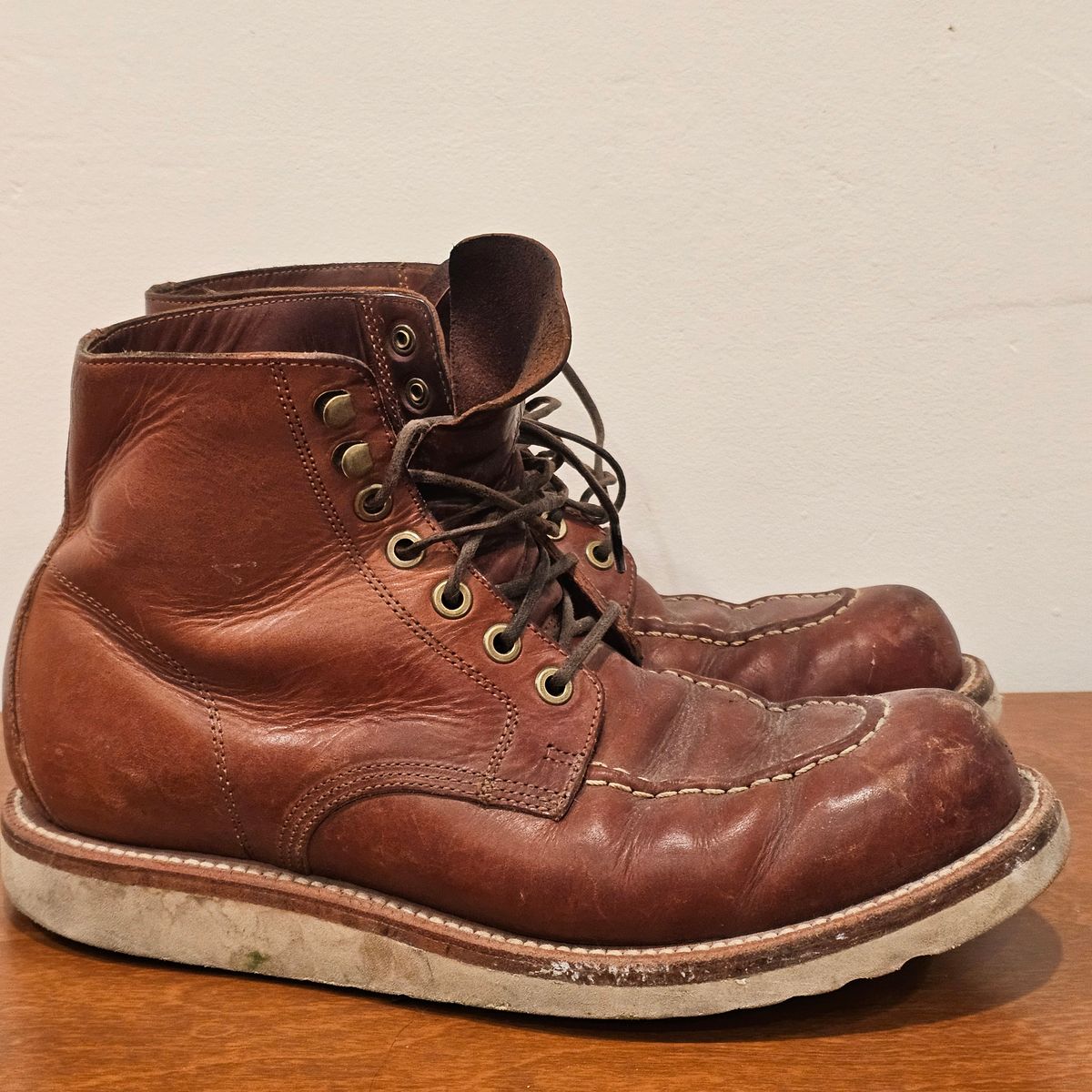 Photo by Cayman on April 6, 2026 of the Grant Stone Brass Boot in Badalassi Carlo Saddle Tan Minerva.