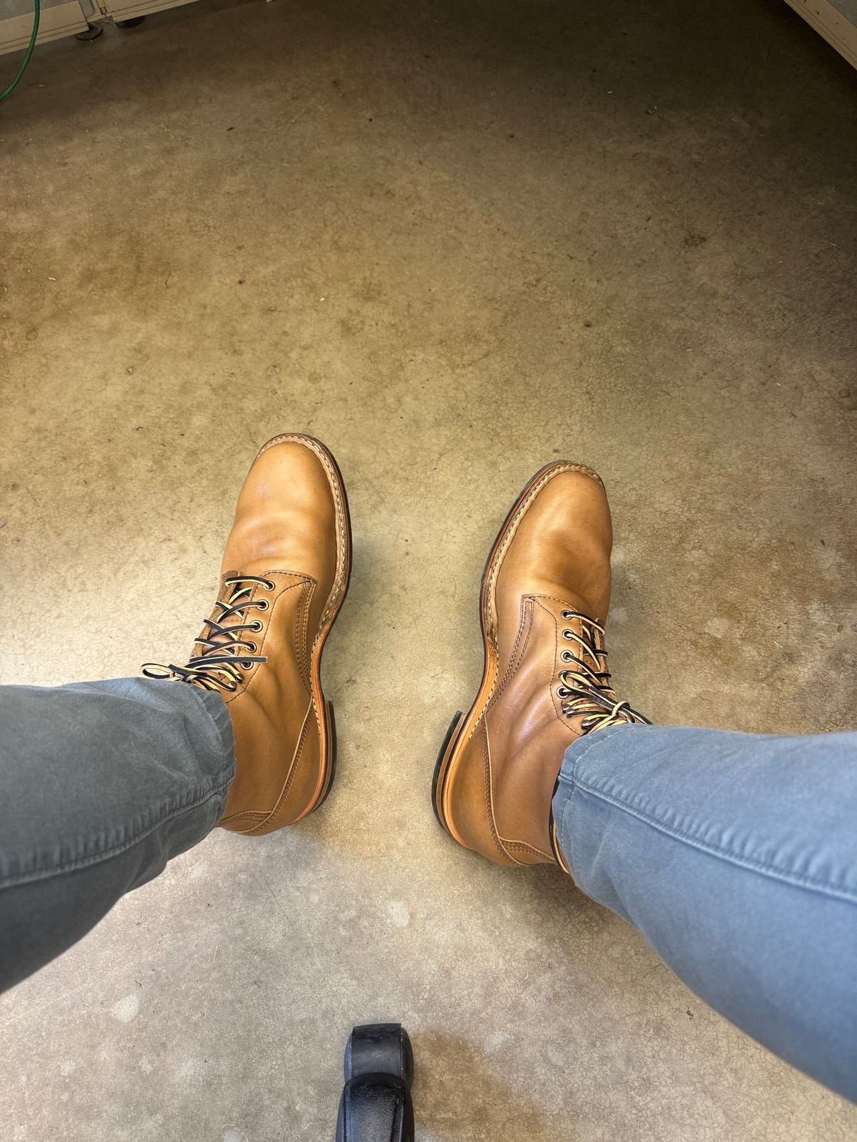 Photo by fpiper on July 24, 2024 of the White's MP-Sherman Plain Toe in Horween Natural Chromexcel.