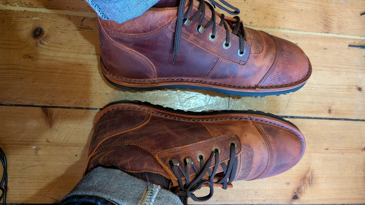 Photo by NickBardi on March 17, 2026 of the Jim Green African Ranger Barefoot Boot in Bronco Russet.