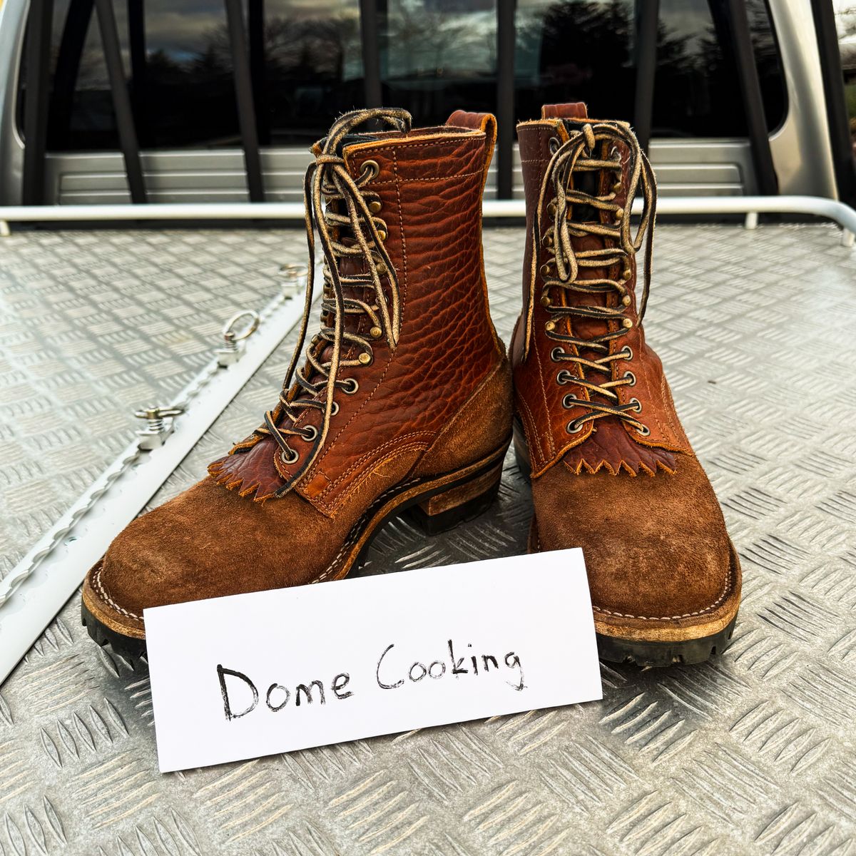 Photo by BragiGG on November 3, 2025 of the Drew's Boots 8-Inch Logger in Bison Congnac / Brown roughout.