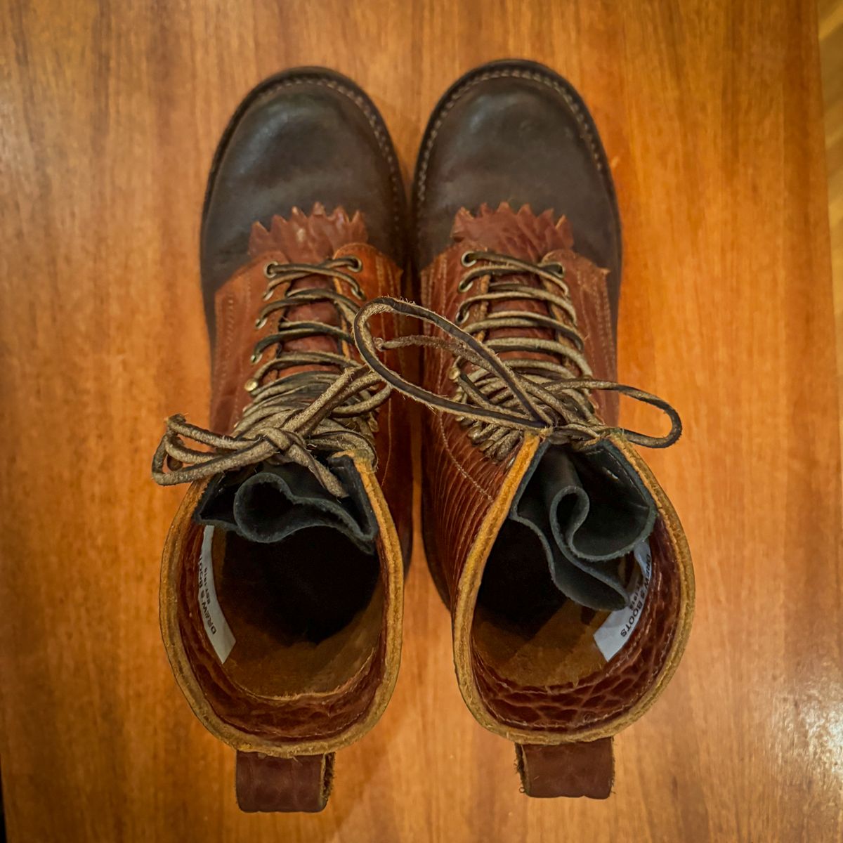 Photo by BragiGG on January 5, 2026 of the Drew's Boots 8-Inch Logger in Bison Congnac / Brown roughout.
