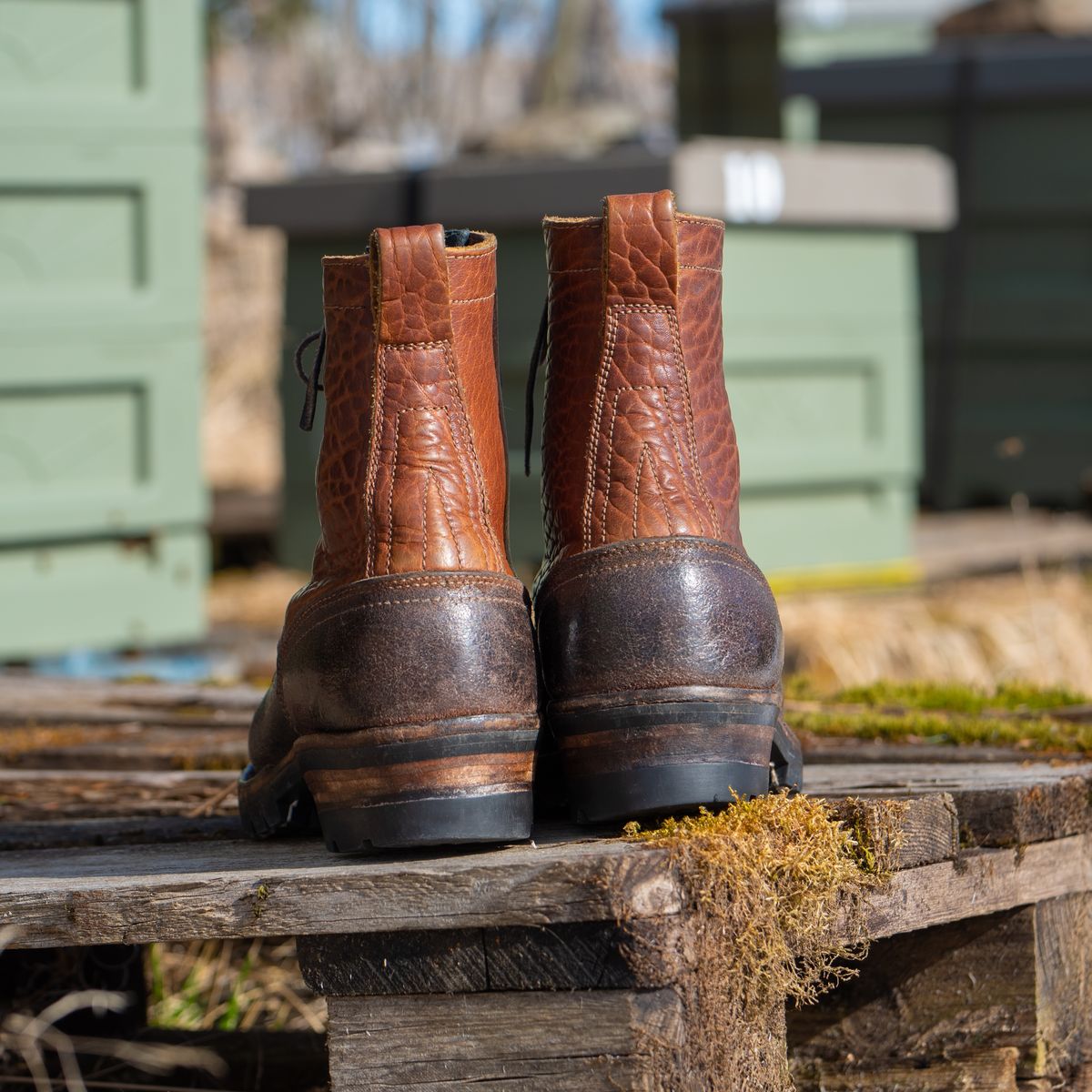 Photo by BragiGG on April 4, 2026 of the Drew's Boots 8-Inch Logger in Bison Congnac / Brown roughout.