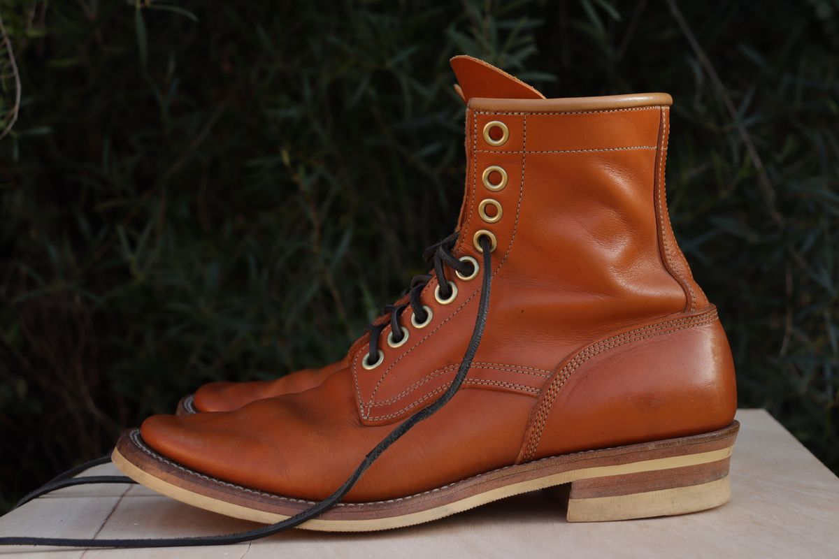 Photo by sobreiroboots on November 2, 2024 of the Sobreiro Boots Estrella Boot in Fonte Velha Cow Hide.
