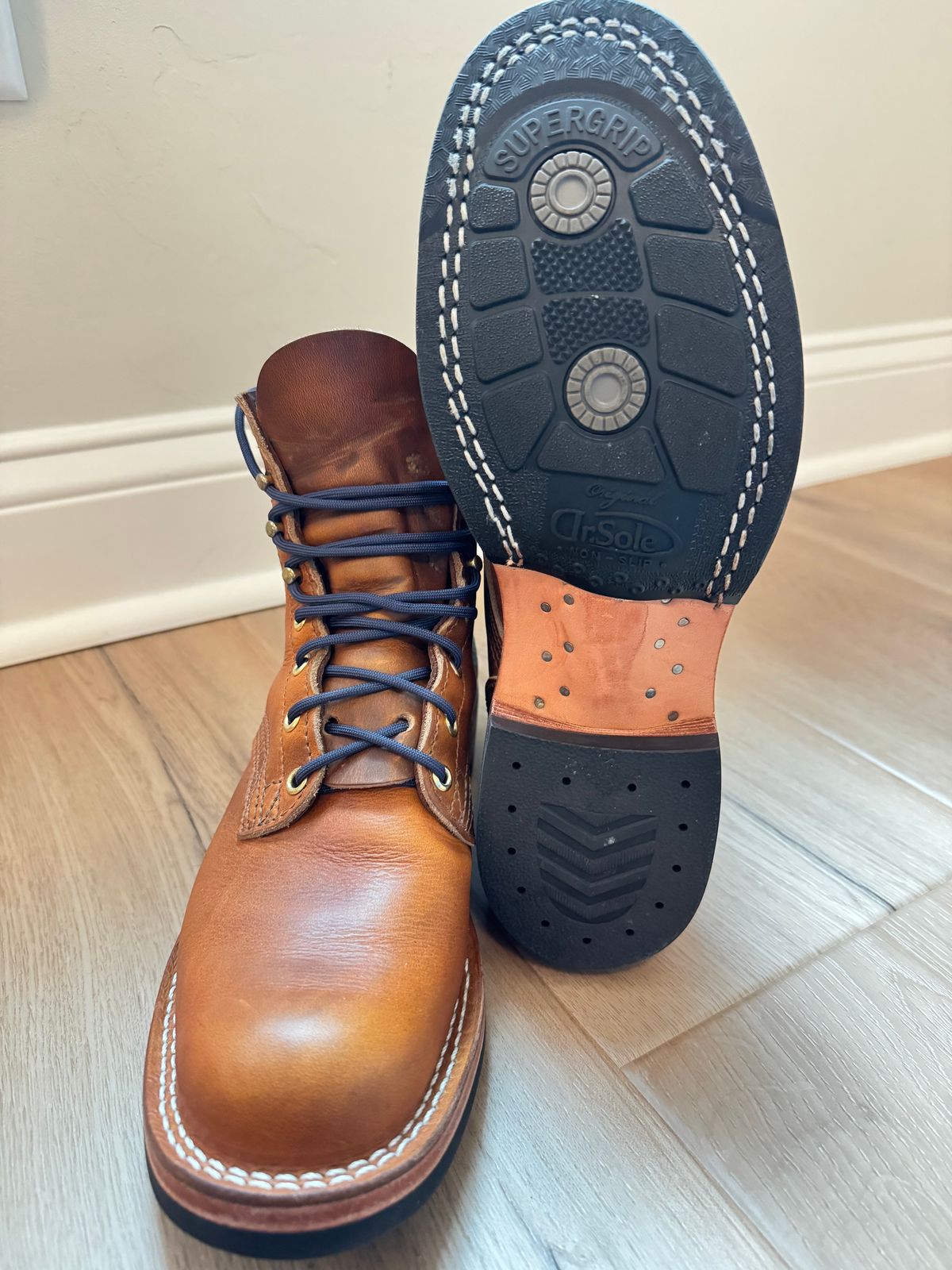 Photo by sjs426 on October 26, 2025 of the Nicks MTO in Shakleton Tobacco.