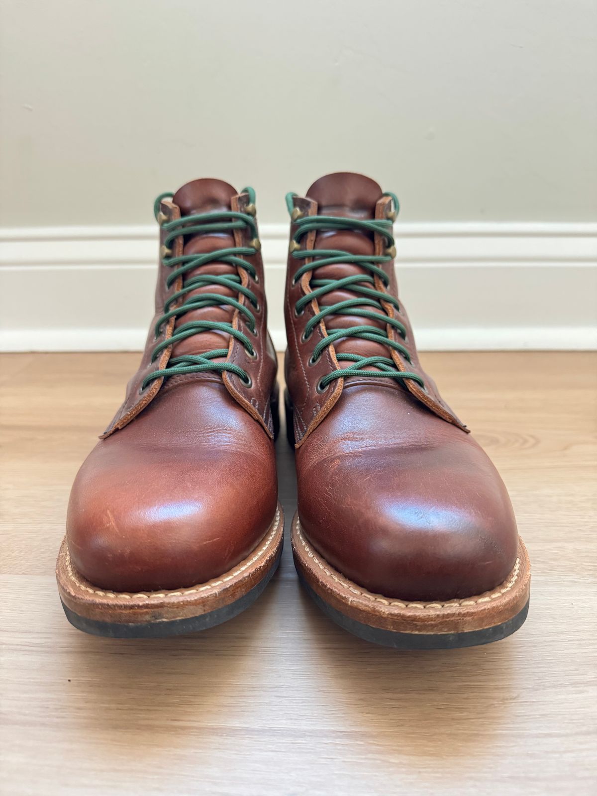 Photo by sjs426 on January 1, 2026 of the Truman Plain Toe Boot in Horween Autumn Cypress.