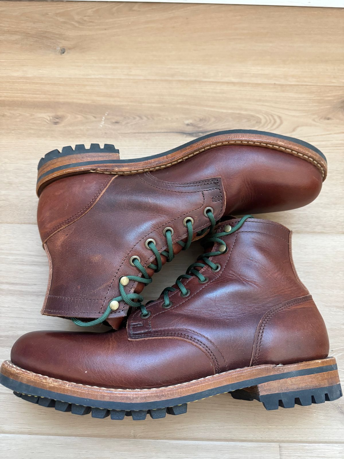 Photo by sjs426 on January 1, 2026 of the Truman Plain Toe Boot in Horween Autumn Cypress.