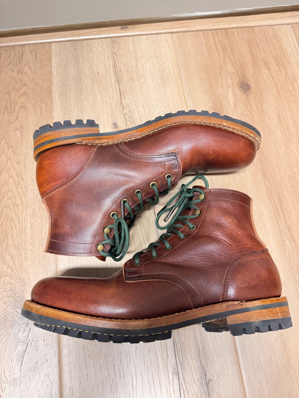 Photo by sjs426 on February 3, 2026 of the Truman Plain Toe Boot in Horween Autumn Cypress.