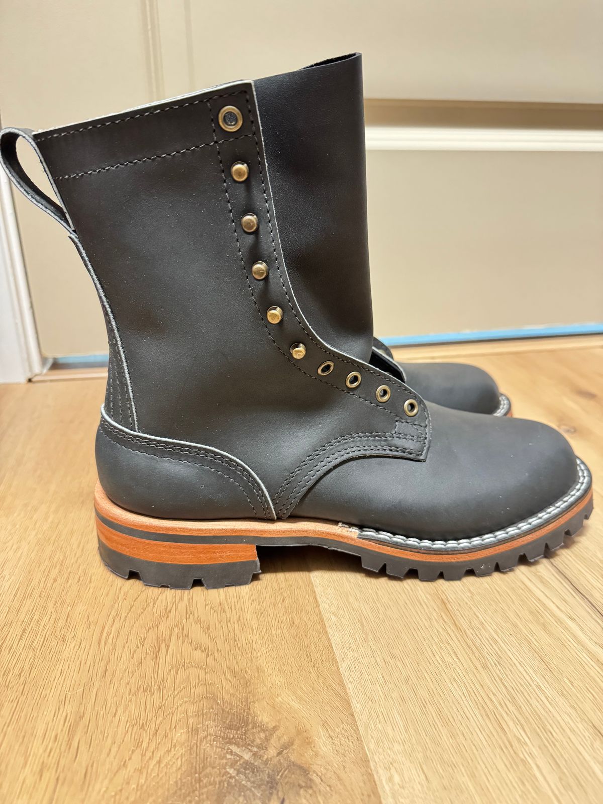 Photo by sjs426 on December 8, 2025 of the Nicks Overlander in Black Chromepak.