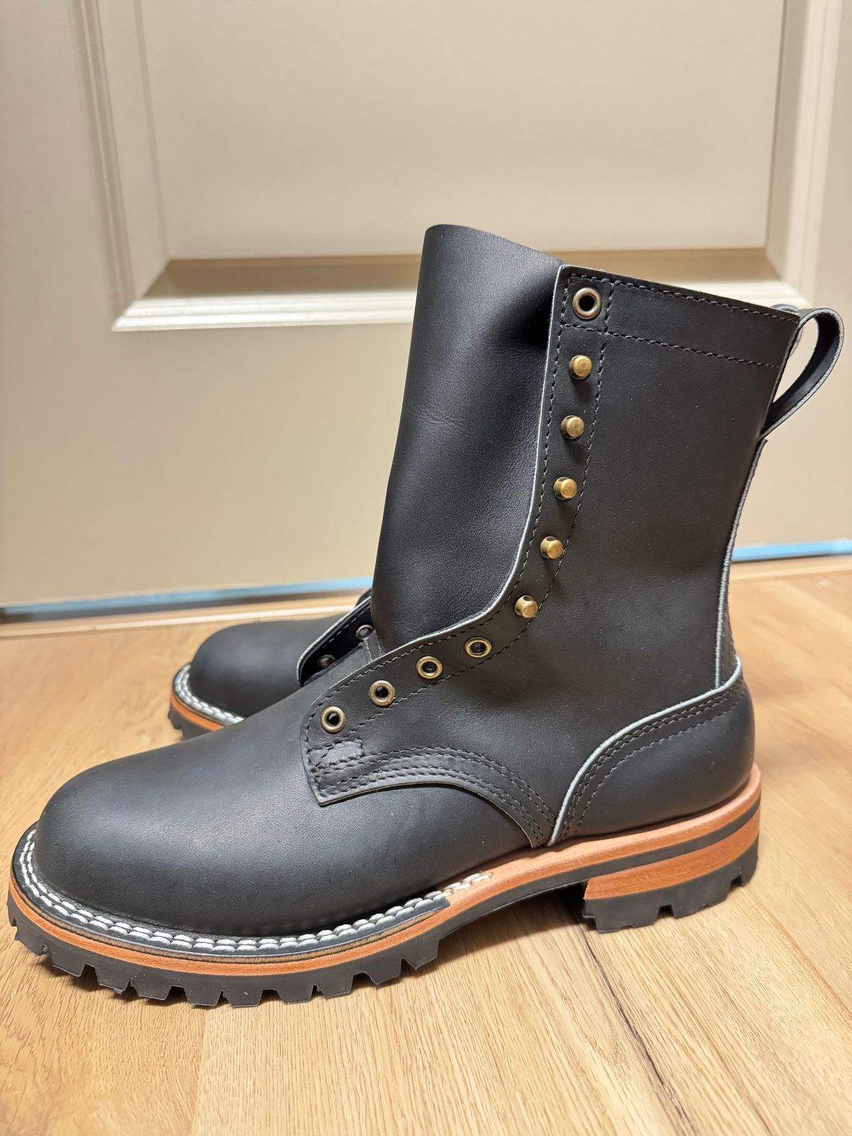 Photo by sjs426 on December 8, 2025 of the Nicks Overlander in Black Chromepak.