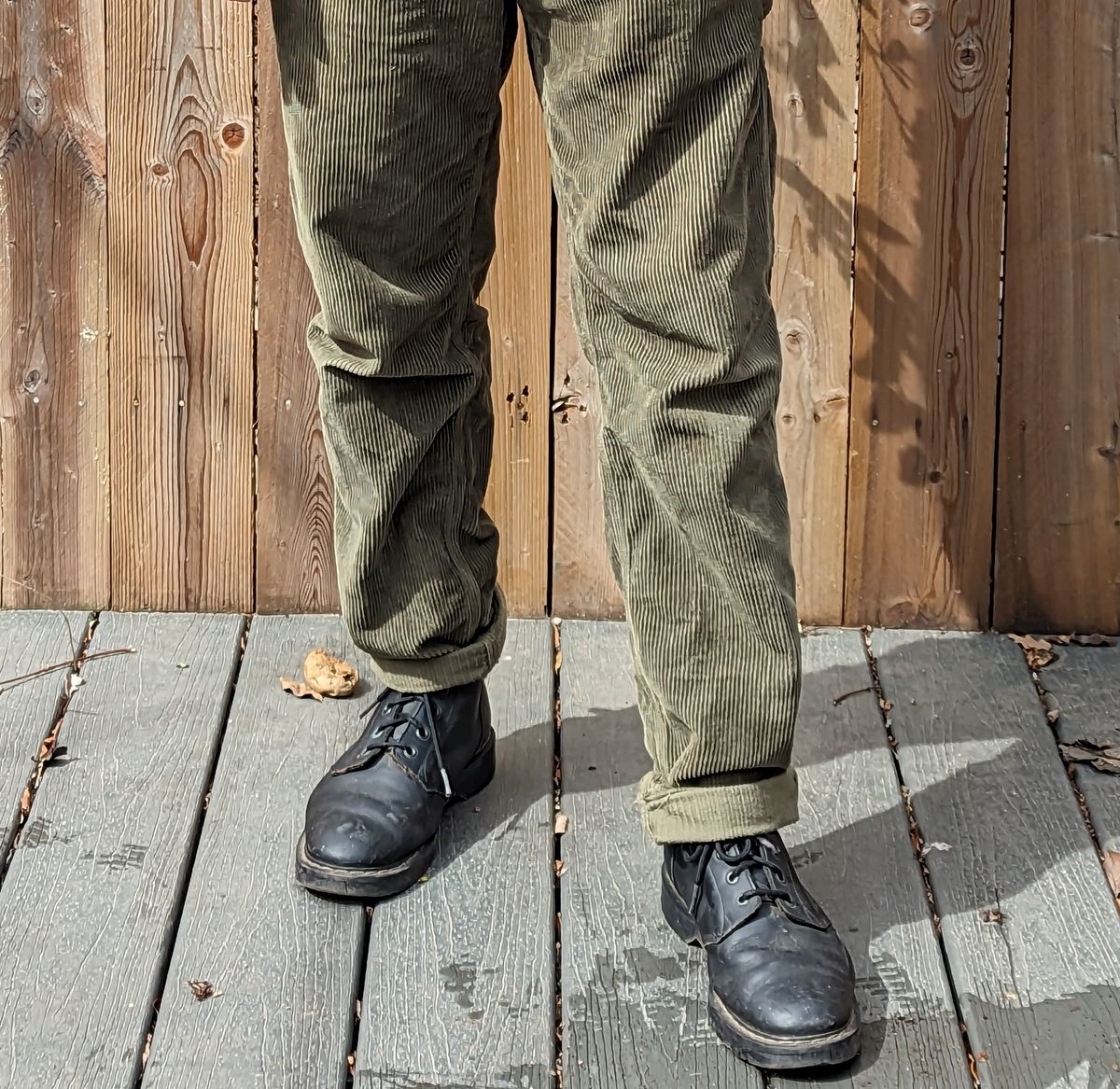 Photo by iosist on March 18, 2023 of the Solovair Astronaut Boot in Black Greasy.