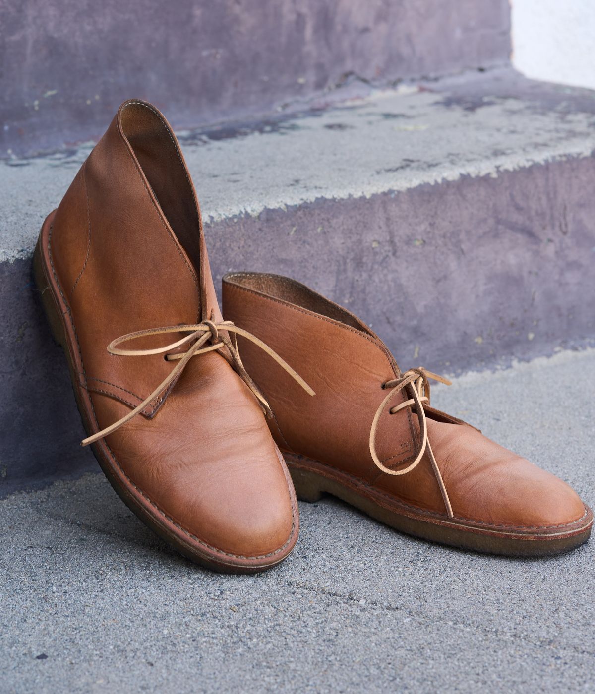 Photo by SighUnzips on August 27, 2025 of the Clarks Desert Boot in Unknown Natural Veg Tan.