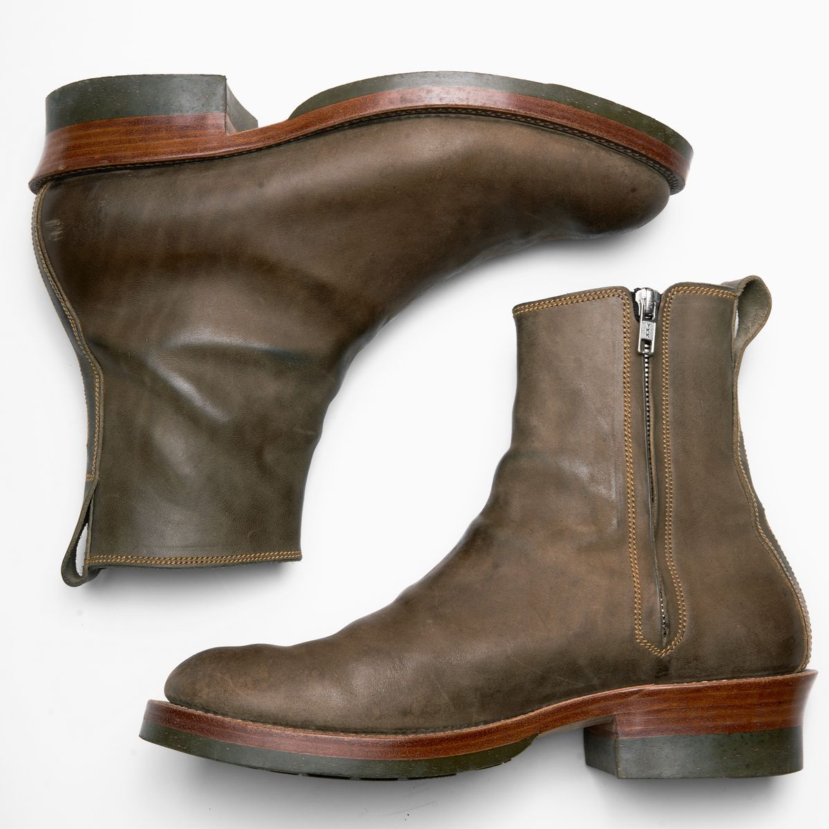 Photo by SighUnzips on November 12, 2024 of the Fortis Boots Antasena in Maryam Salvia Horsebutt.