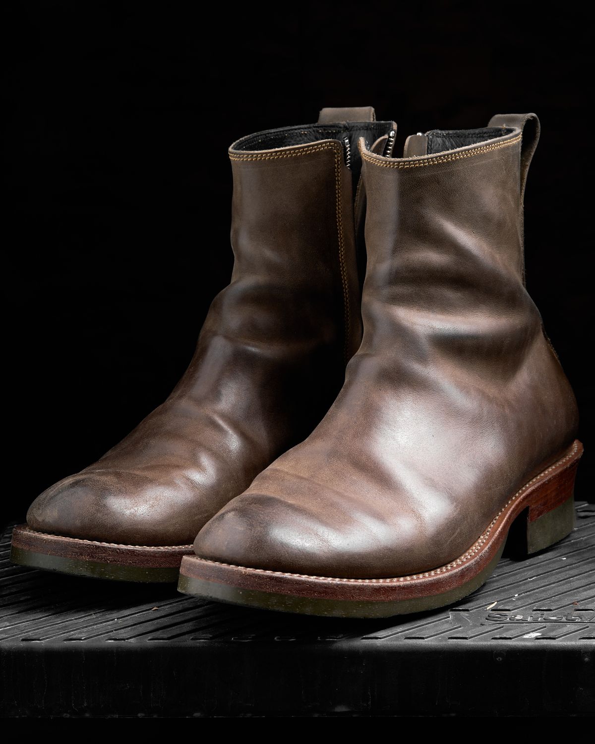 Photo by SighUnzips on January 13, 2025 of the Fortis Boots Antasena in Maryam Salvia Horsebutt.