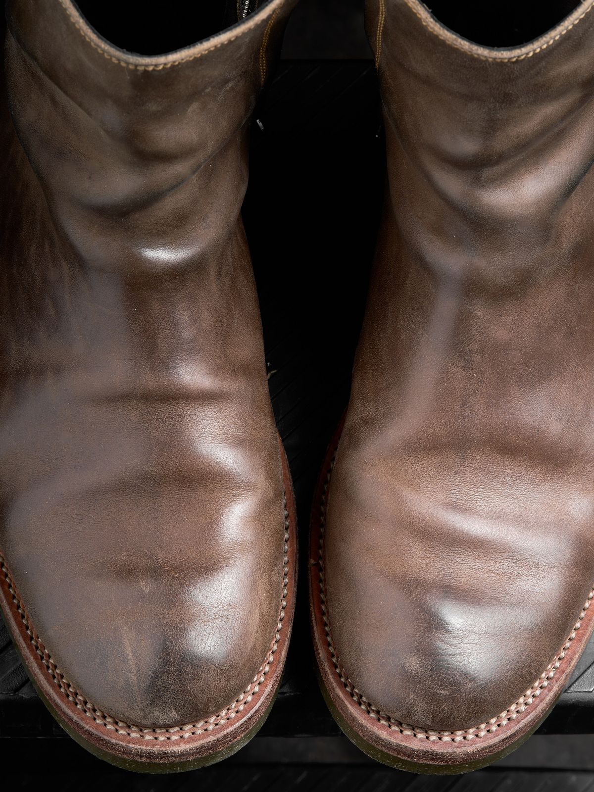 Photo by SighUnzips on January 13, 2025 of the Fortis Boots Antasena in Maryam Salvia Horsebutt.
