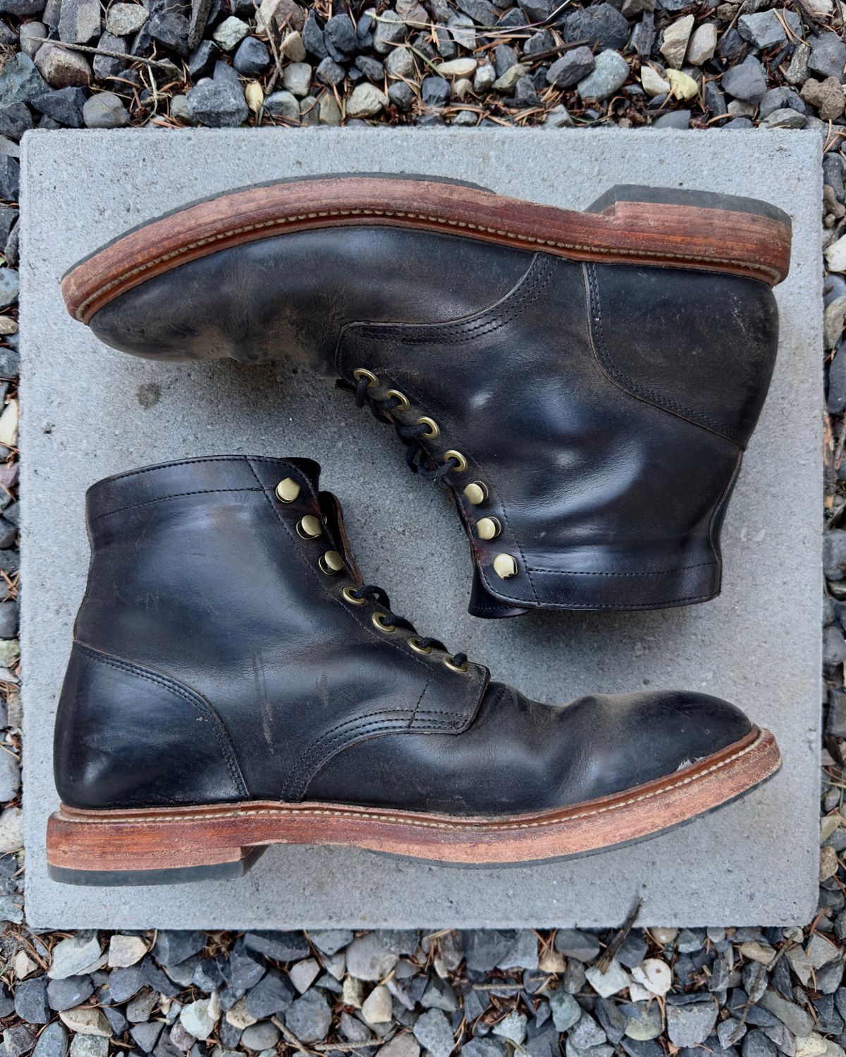 Photo by SighUnzips on July 14, 2025 of the Grant Stone Diesel Boot in Horween Black Chromexcel.
