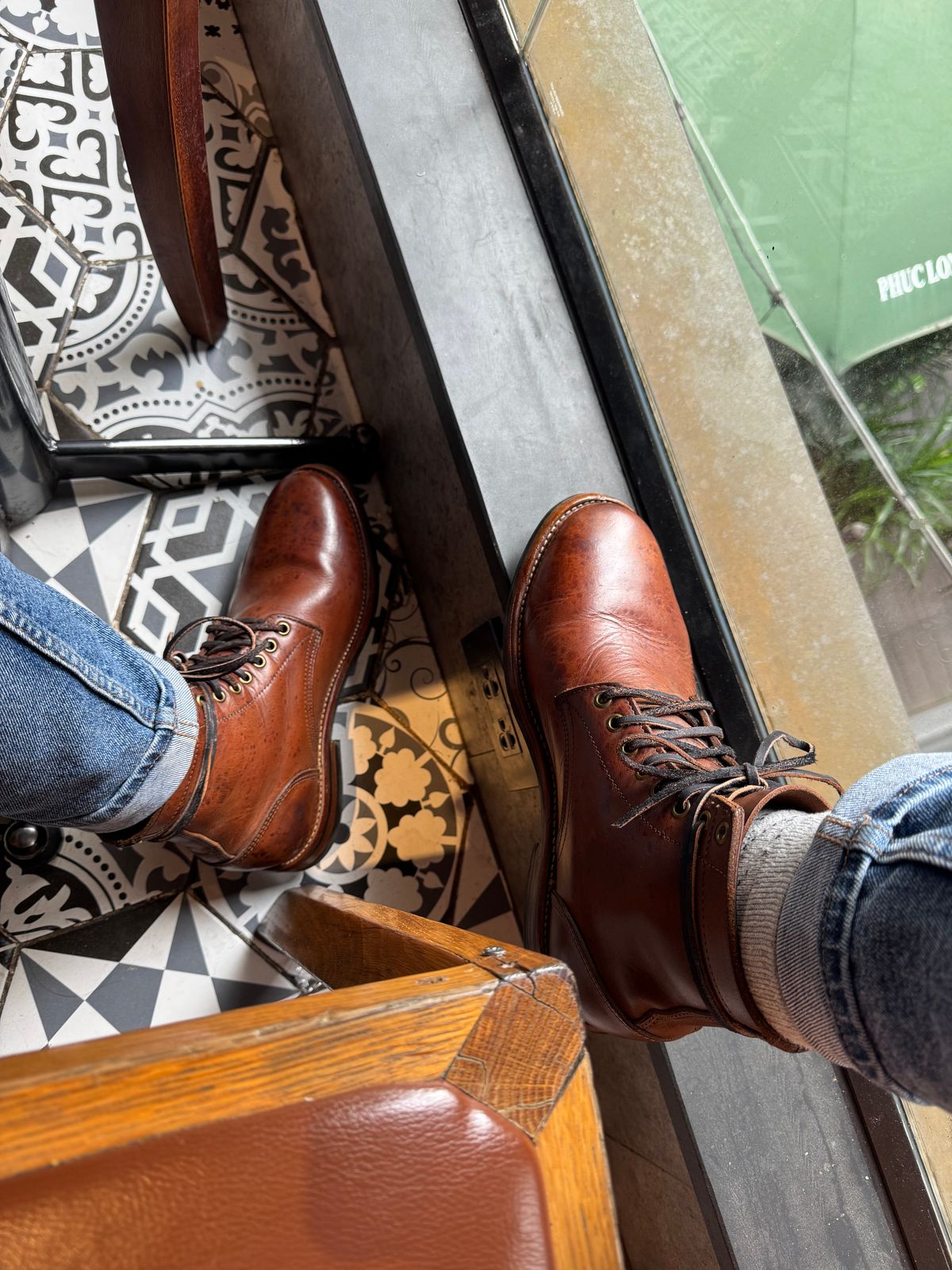 Photo by maxdam91 on January 1, 2026 of the Oak Street Bootmakers Trend in Horween Natural Chromexcel.