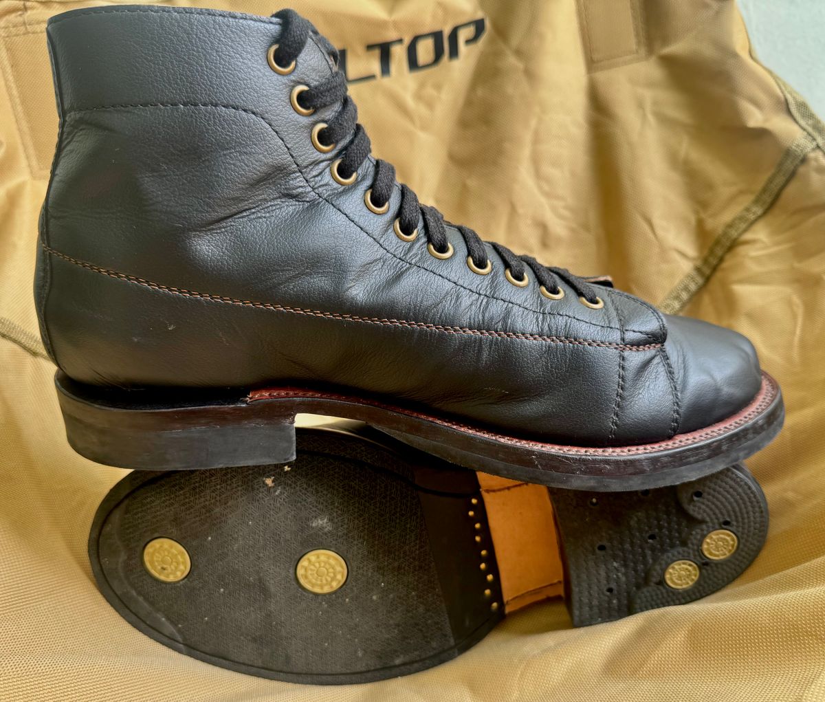 Photo by maxdam91 on June 21, 2026 of the Self-Made Monkey Boot LTT in Kangaroo Leather Black & Corcodile Hand Dye & Heavy Canvas 16oz.