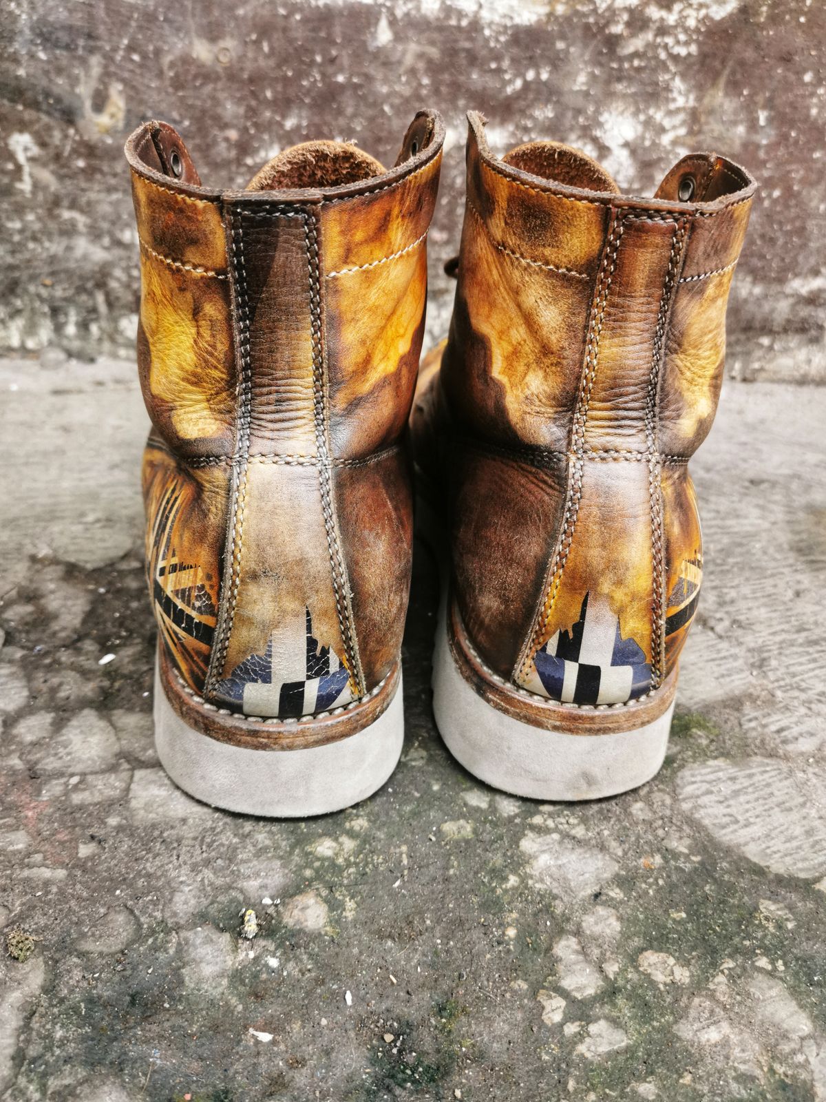 Photo by nawal on June 7, 2025 of the Drangka_craftsmen Type 1 Service Boot in calfskin.