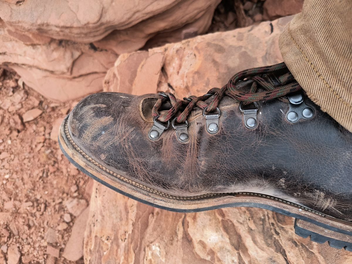 Photo by ArchieGoodyear on April 1, 2026 of the Viberg Pachena Bay in Horween Rowdy Dachshund.