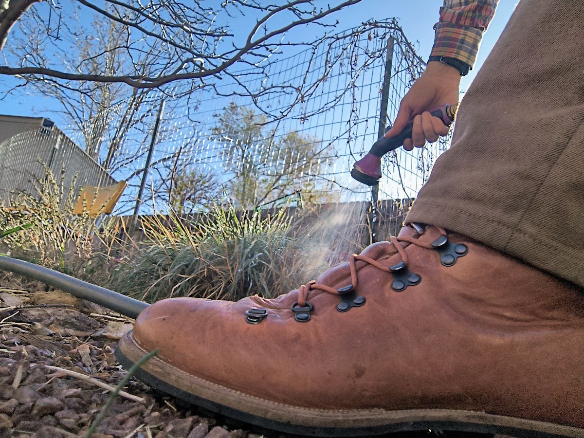 Photo by ArchieGoodyear on April 7, 2025 of the Viberg Hiker in Horween Natural Dublin.