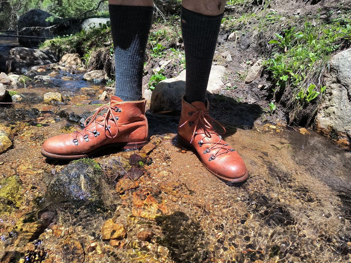 Photo by ArchieGoodyear on June 1, 2025 of the Viberg Hiker in Horween Natural Dublin.