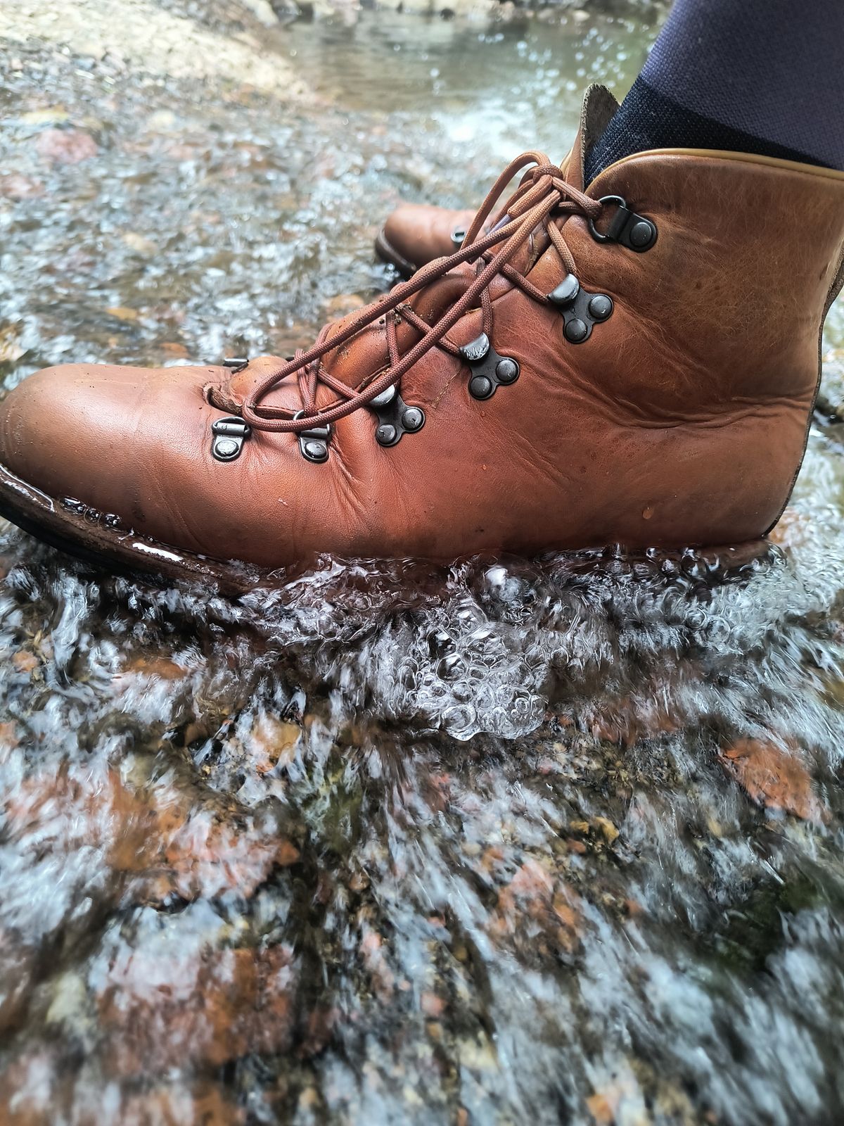 Photo by ArchieGoodyear on July 22, 2025 of the Viberg Hiker in Horween Natural Dublin.