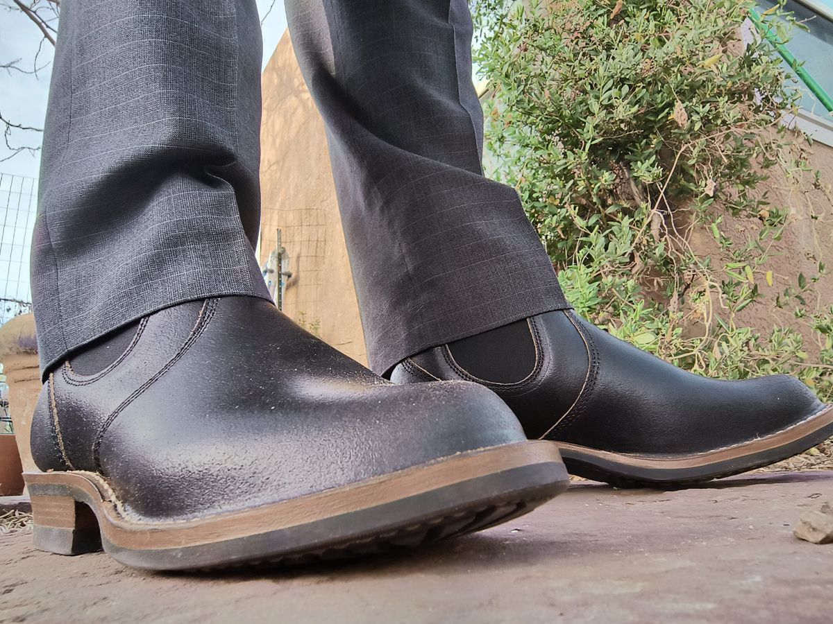 Photo by ArchieGoodyear on March 25, 2026 of the White's White's/C-350 Chelsea in Horween Black Waxed Flesh.