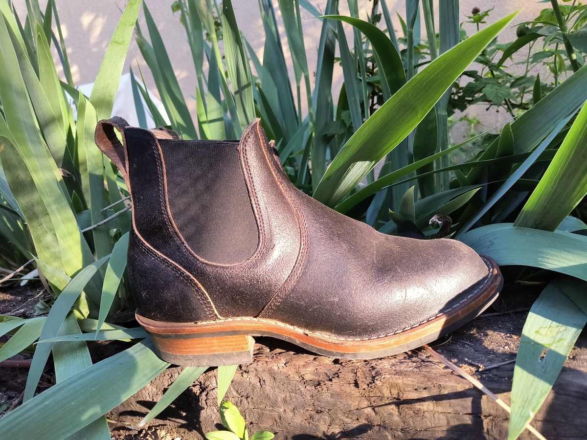 Photo by ArchieGoodyear on April 29, 2026 of the White's White's/C-350 Chelsea in Horween Black Waxed Flesh.